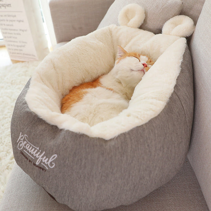Bunny Boudoir – Plush Bunny Ear Pet Bed