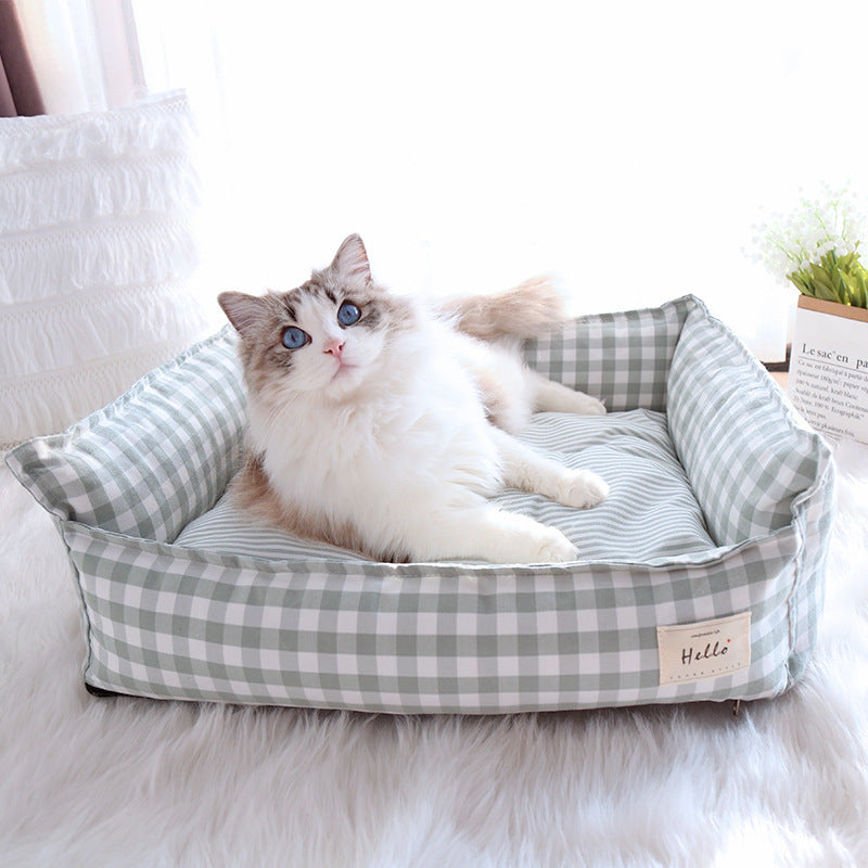 Cozy Paws - Indoor Dog & Cat Sofa Bed for Ultimate Relaxation