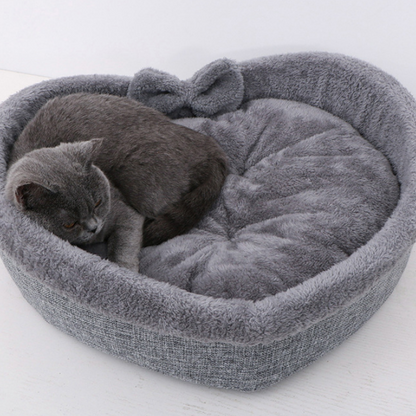 Heart Nest - Warm & Cozy Pet Bed for Valentines Day