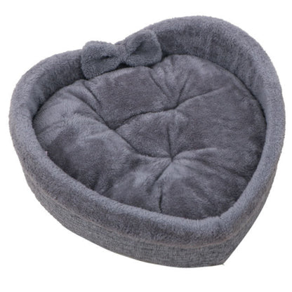 Heart Nest - Warm & Cozy Pet Bed for Valentines Day